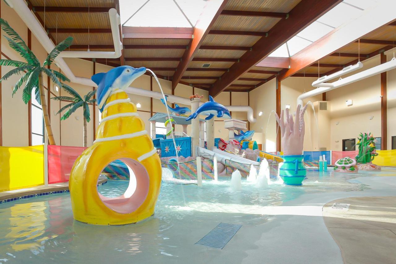 Grand Marquis Waterpark Hotel & Suites Wisconsin Dells Exterior photo