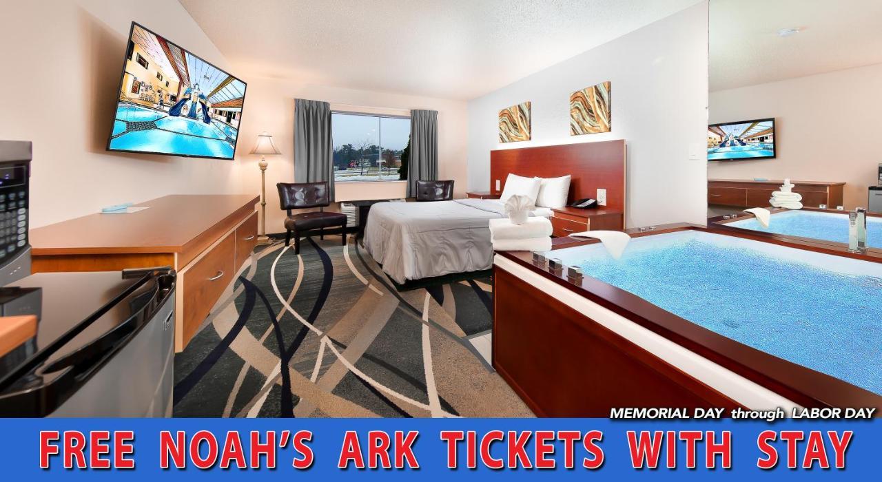 Grand Marquis Waterpark Hotel & Suites Wisconsin Dells Exterior photo