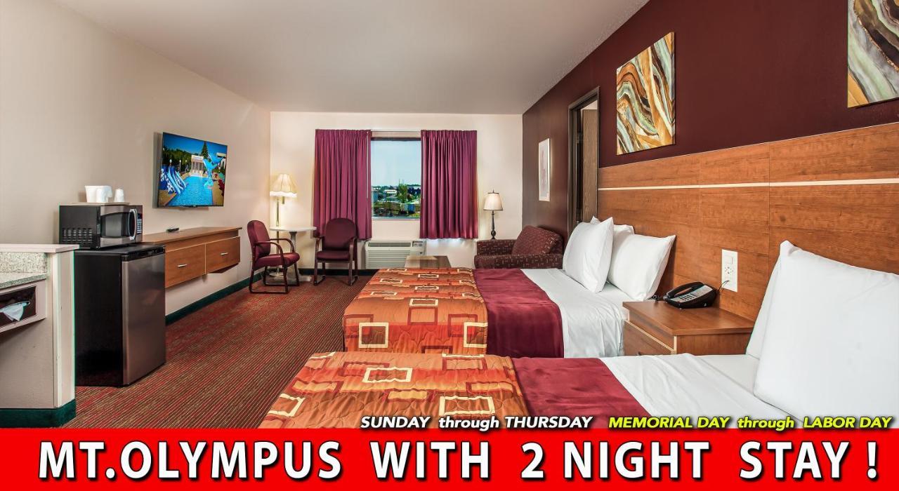 Grand Marquis Waterpark Hotel & Suites Wisconsin Dells Exterior photo